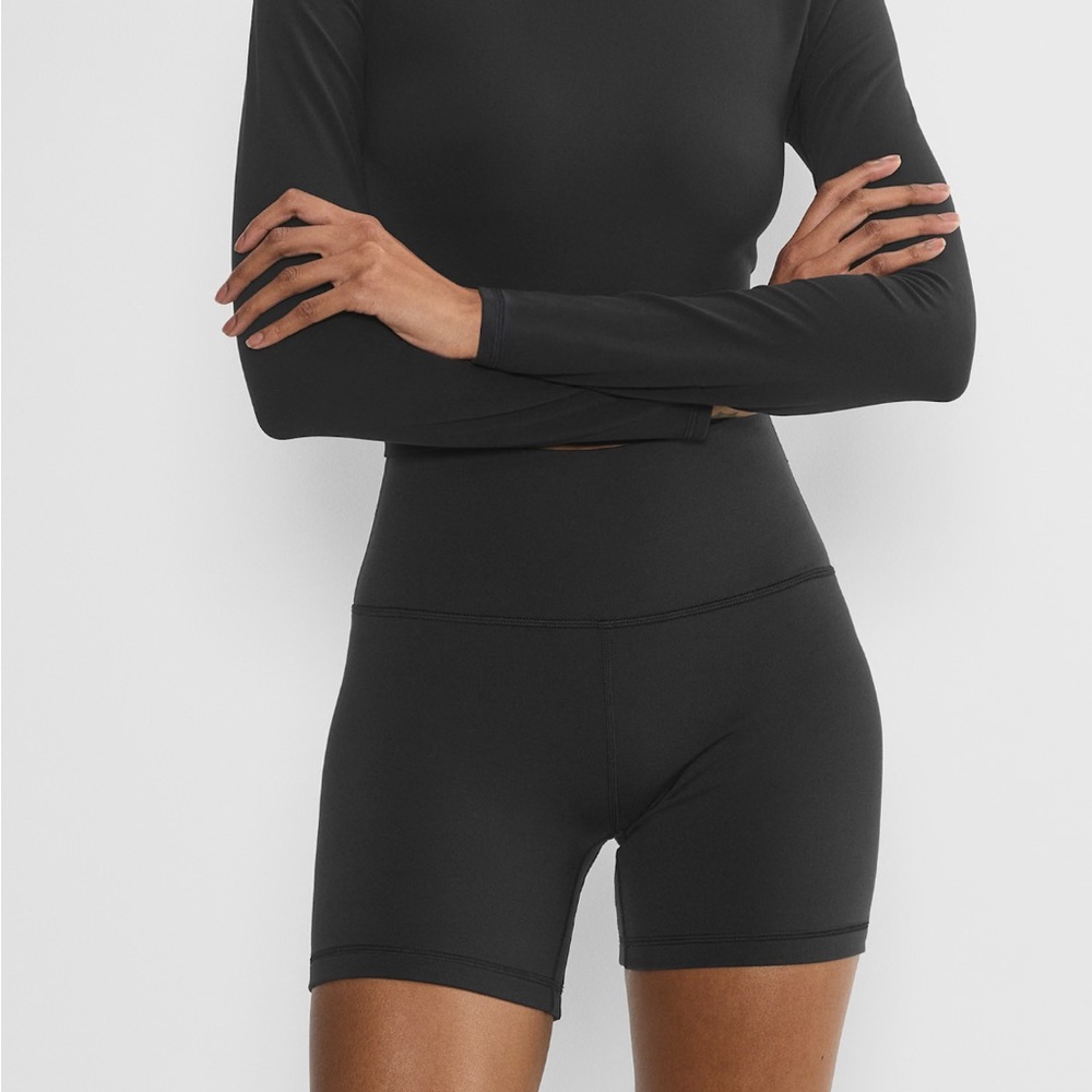 LIFE Cheeky Hi-Rise 5” Short - Black